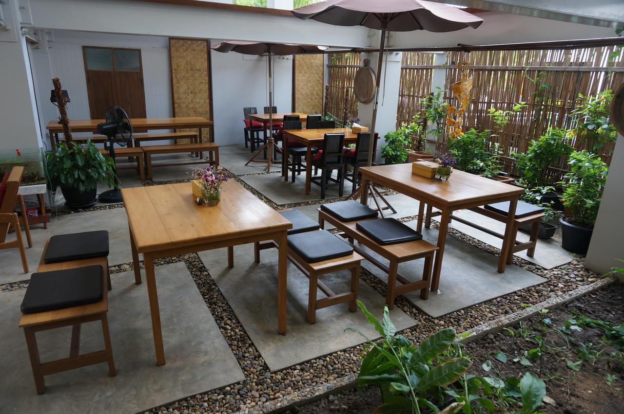 Sugarcane Chiang Mai Exterior photo